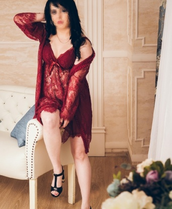 Кокетливая и ненасытная дама ищет сильного и страстного мужчину для ярких встреч. Будешь в восторге от моей игривости и страсти. Звони, не стесняйся! 2277, 33 года